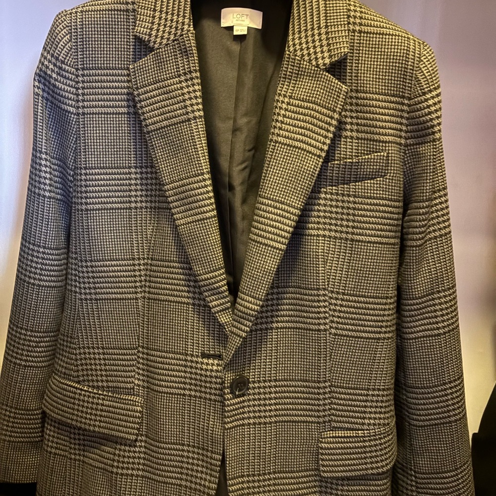 LOFT Checkered Blazer in Black and Gray